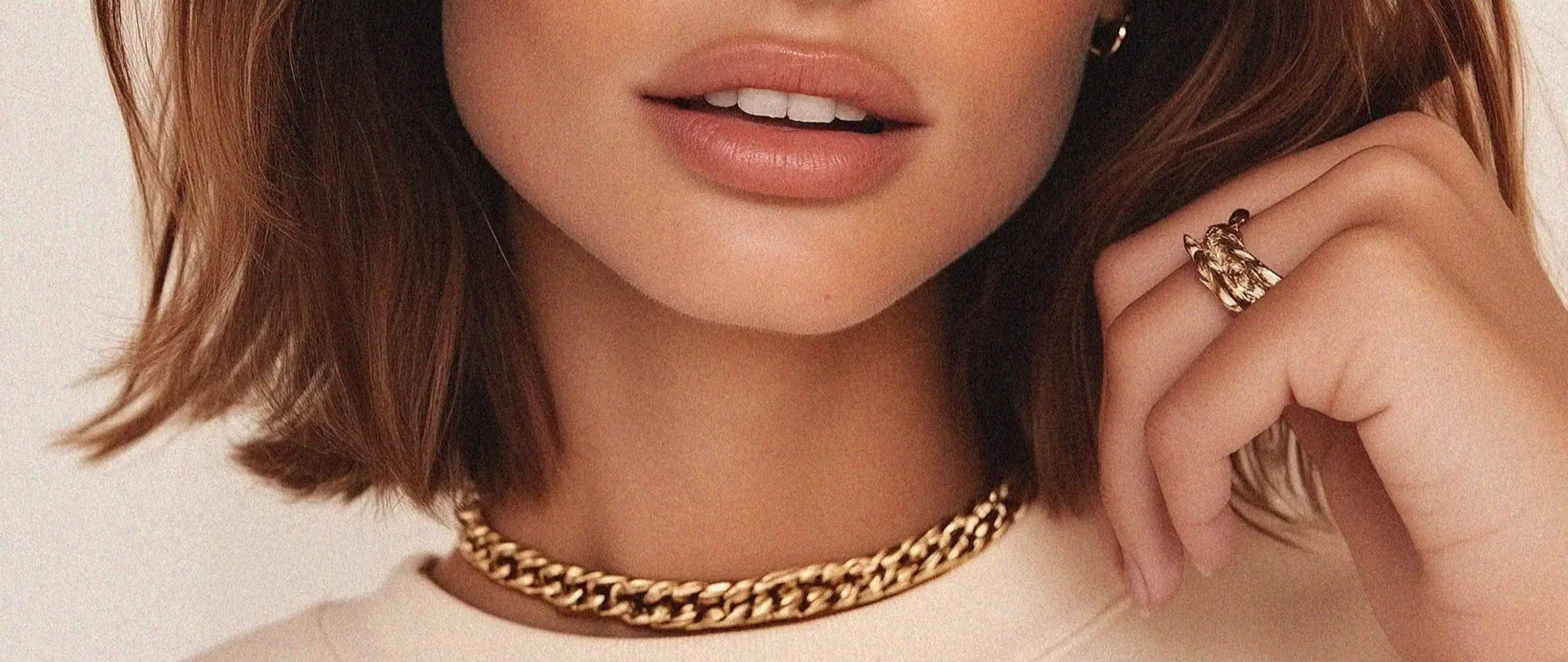 How to mix, match and stack jewellery